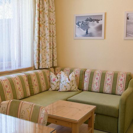 Pension Daniel Lech am Arlberg Room photo